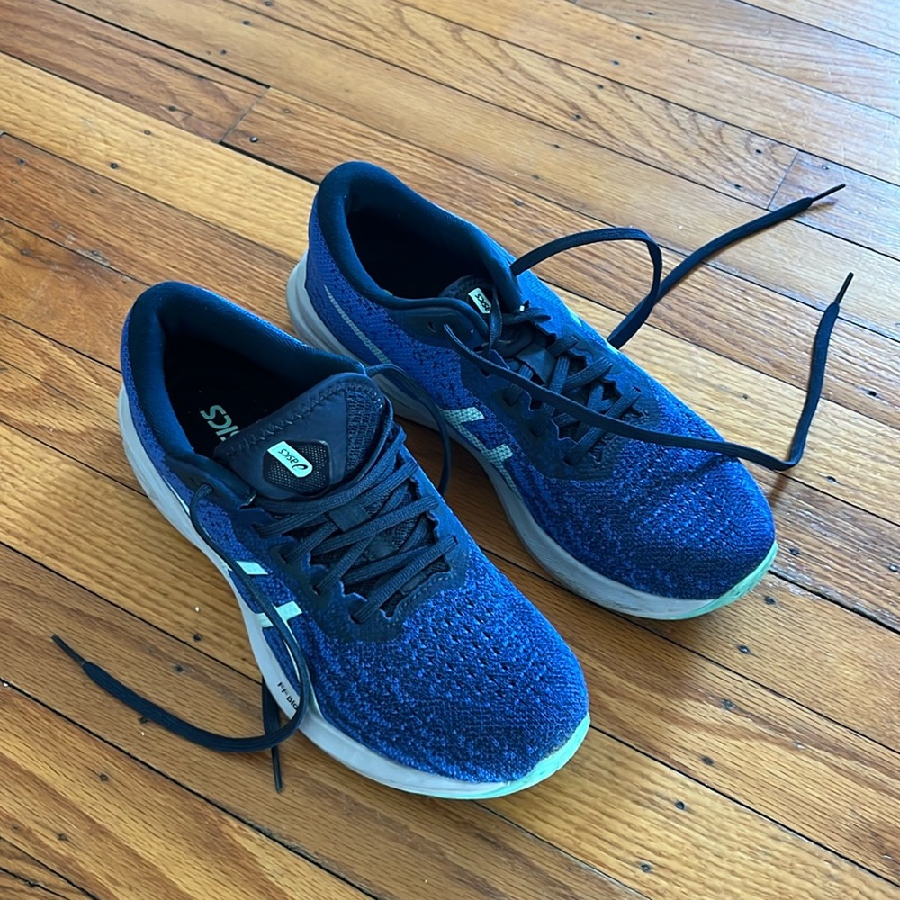 ASICS women’s running sneakers